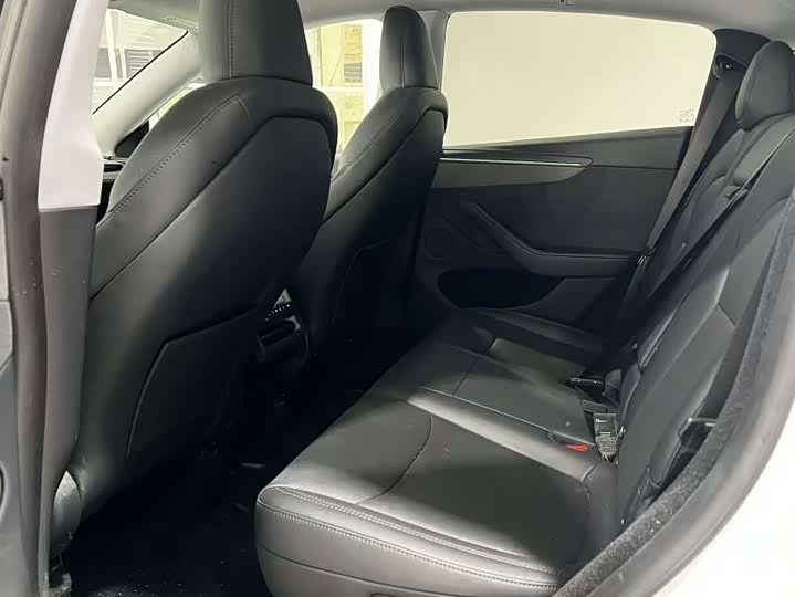 Model Y 2025 Long Range AWD - zdjęcie 10