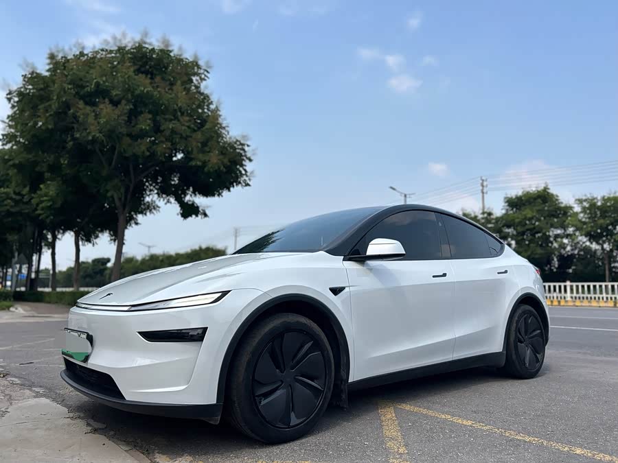 Model Y 2025 RWD