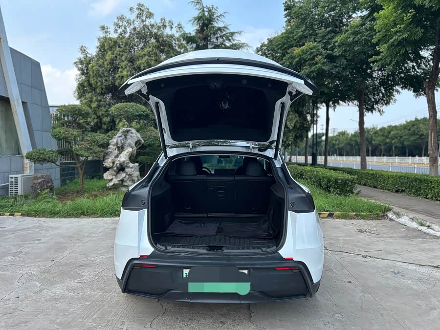 Model Y 2025 RWD - zdjęcie 16