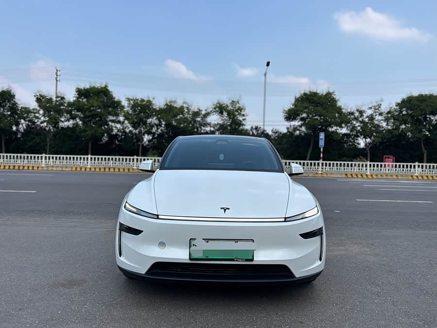 Model Y 2025 RWD - zdjęcie 8