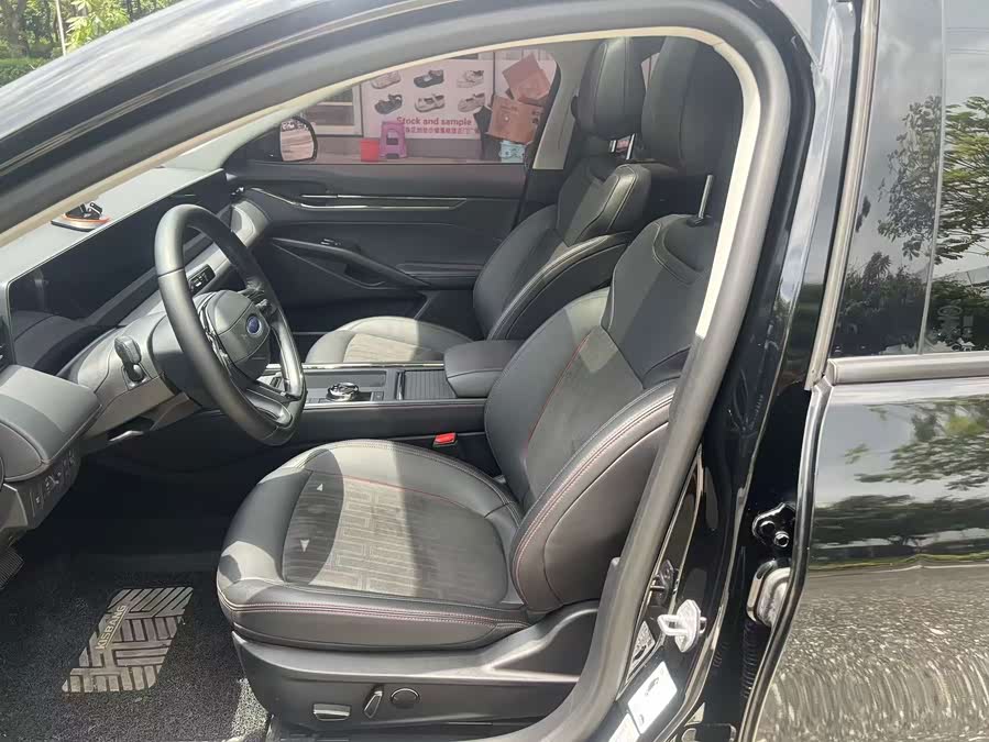 Mondeo 2023 EcoBoost 245 Luxury - zdjęcie 9