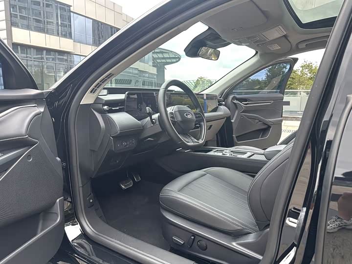 Mondeo 2025 1.5T EcoBoost Luxury - zdjęcie 17
