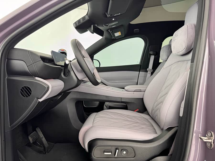 NIO EC6 75kWh - zdjęcie 7