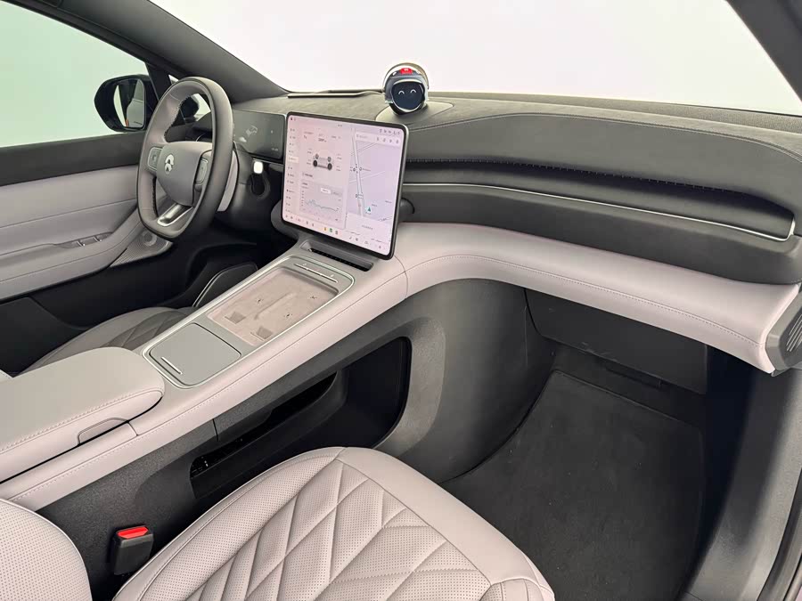NIO EC6 75kWh - zdjęcie 9