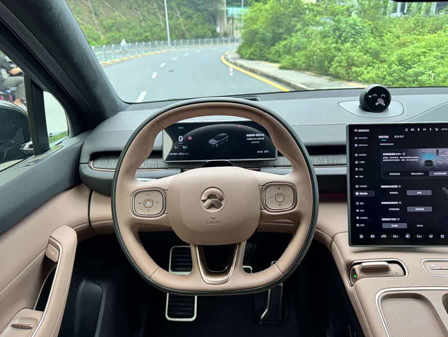 NIO ES6 2024 75kWh - zdjęcie 11