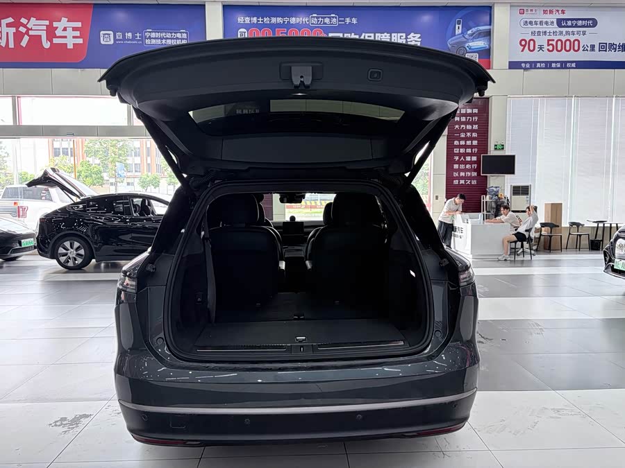 NIO ES8 2023 75kWh - zdjęcie 6