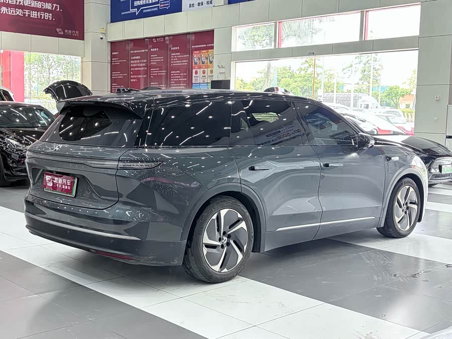 NIO ES8 2023 75kWh - zdjęcie 8