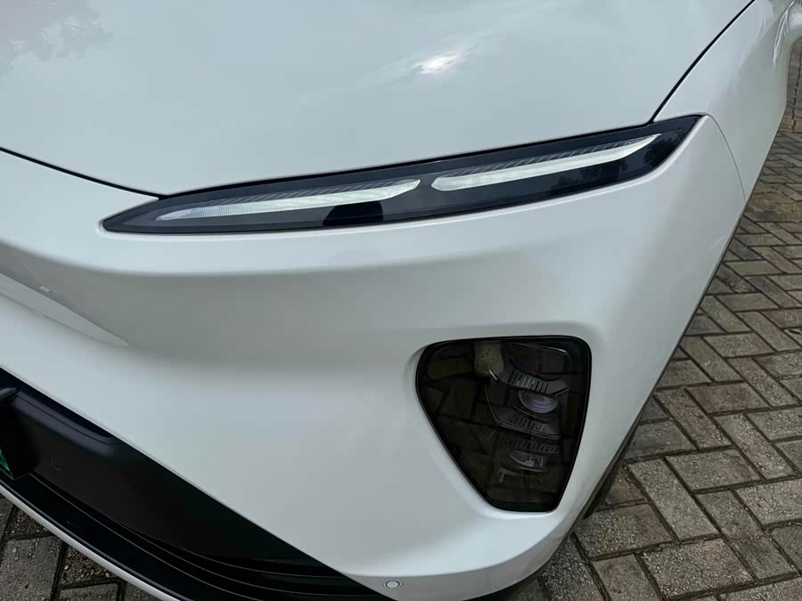 NIO ES8 2024 75kWh Executive Edition - zdjęcie 12