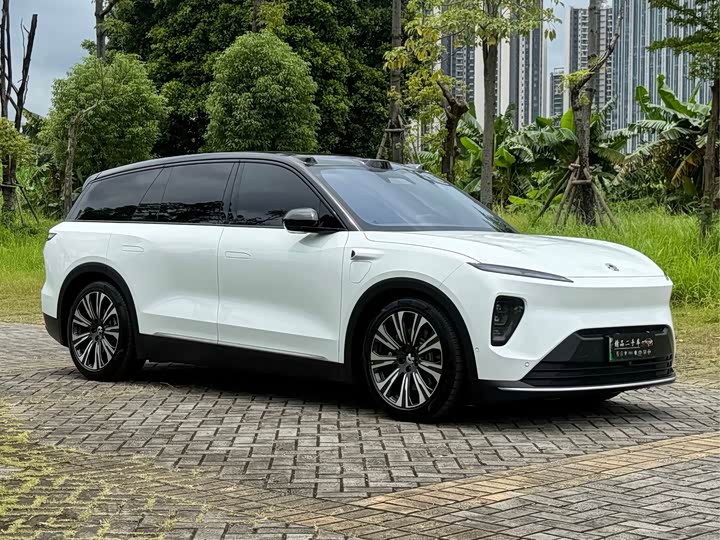 NIO ES8 2024 75kWh Executive Edition - zdjęcie 20