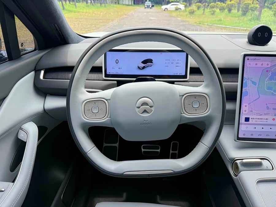 NIO ES8 2024 75kWh Executive Edition - zdjęcie 8
