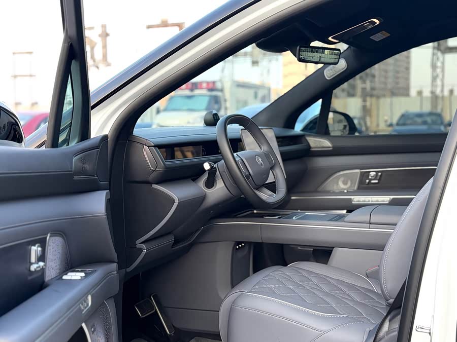 NIO ES8 2026 6-Seater Executive Luxury - zdjęcie 5