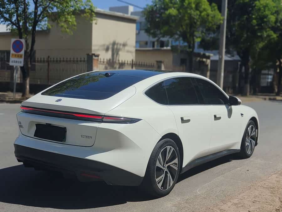 NIO ET5 2022 75kWh - zdjęcie 10