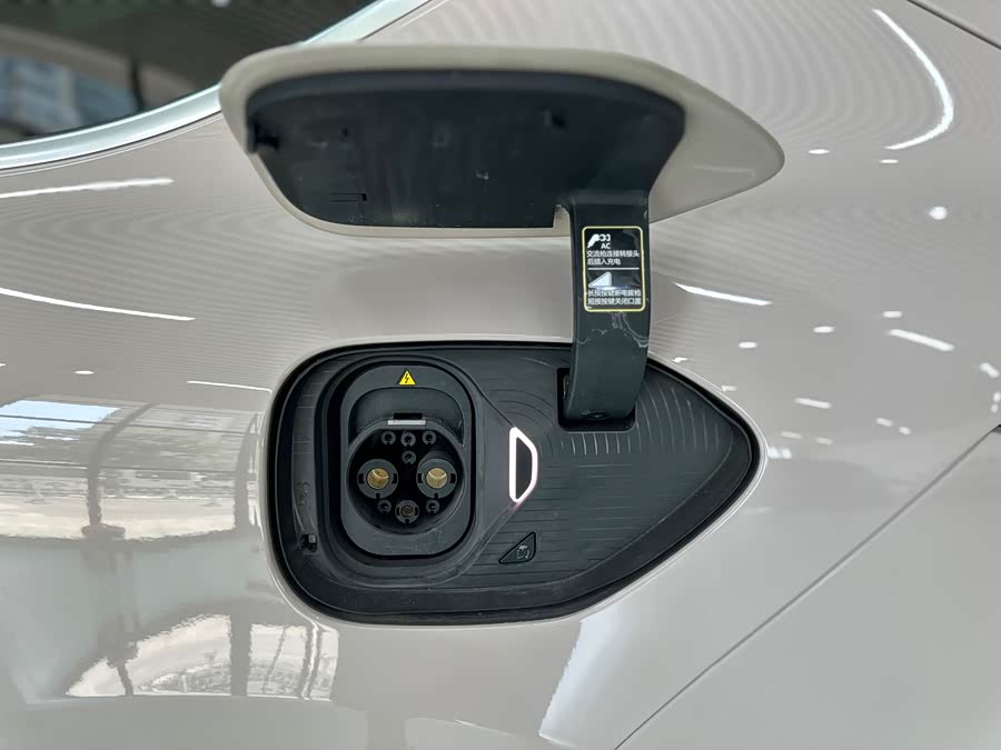 NIO ET5 2025 75kWh - zdjęcie 10