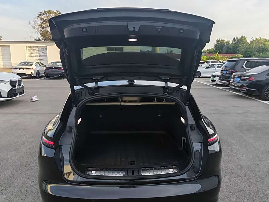 NIO ET5T 2025 75kWh Touring - zdjęcie 13