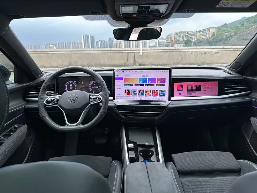 Passat 2025 Pro 380TSI Starry Dragon Edition - zdjęcie 5