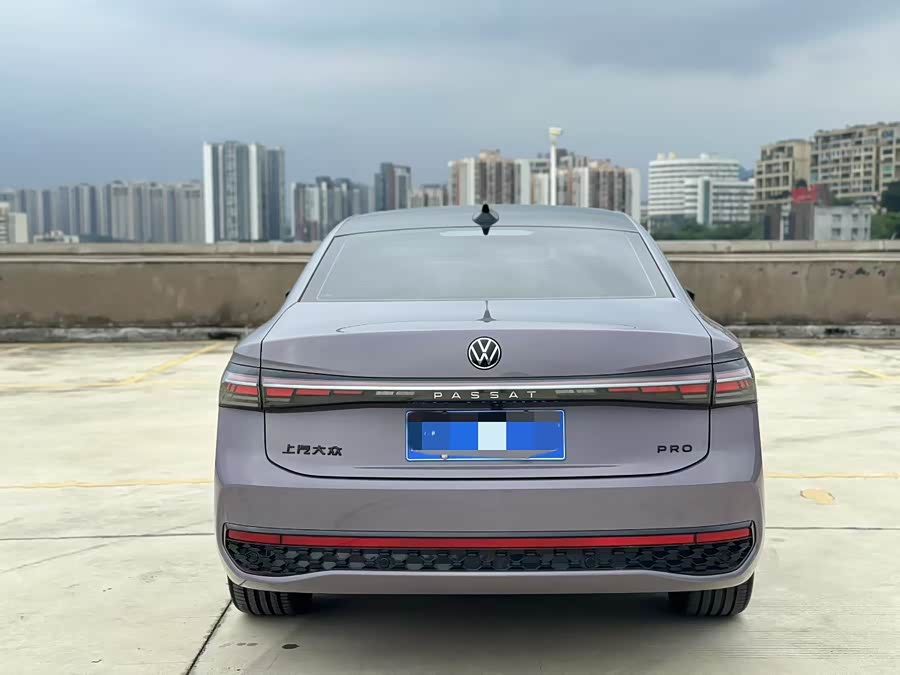 Passat 2025 Pro 380TSI Starry Dragon Edition - zdjęcie 8