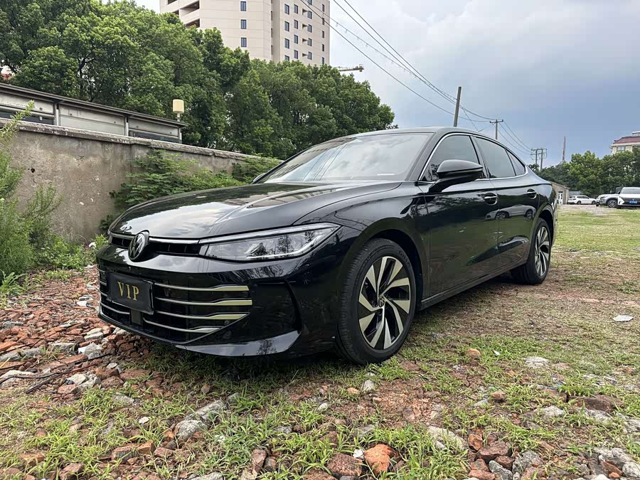 Passat 2026 280TSI Business - zdjęcie 1