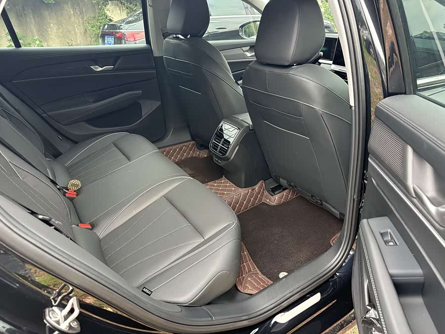Passat 2026 280TSI Business - zdjęcie 9
