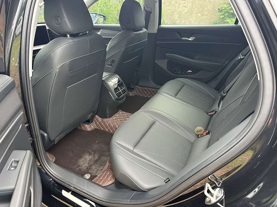 Passat 2026 280TSI Business - zdjęcie 10