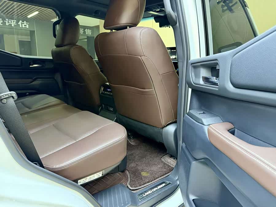 Prado 2025 2.4T Wild WX 5-seater - zdjęcie 11
