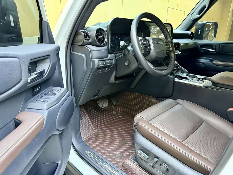 Prado 2025 2.4T Wild WX 5-seater - zdjęcie 6