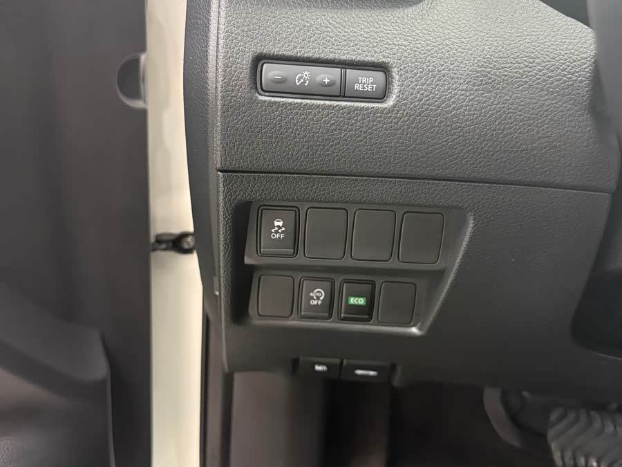 Qashqai 2023 Classic 2.0L CVT XV Premium Intelligent Edition - zdjęcie 17