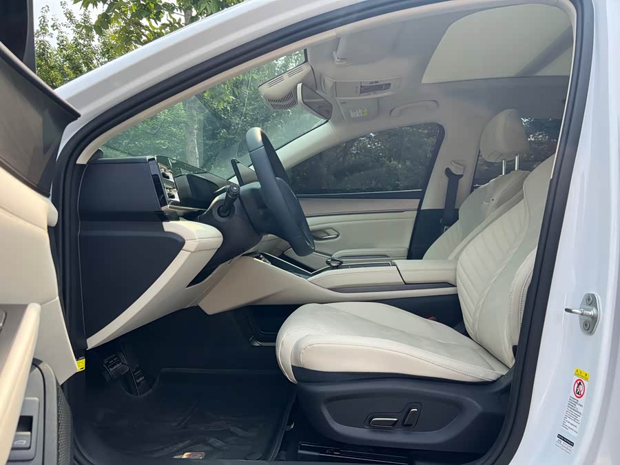 Qin L 2024 DM-i 120KM Excellence - zdjęcie 9