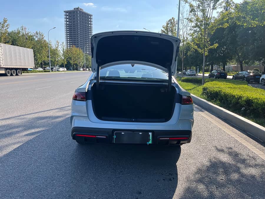 Qin L 2025 DM-i Intelligent Driving 120KM Excellence - zdjęcie 19