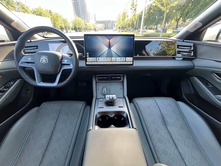 Qin L 2025 DM-i Intelligent Driving 120KM Excellence - zdjęcie 8