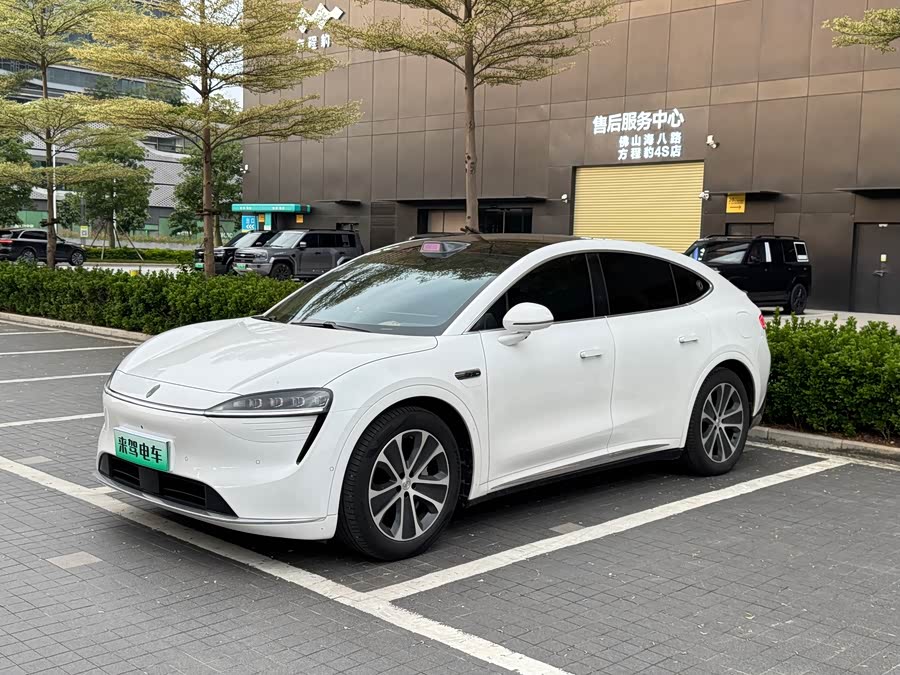 R7 2024 EV 802km Max - zdjęcie 1