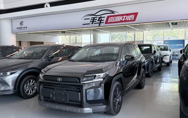 RAV4 2026 2.0L 4WD Luxury