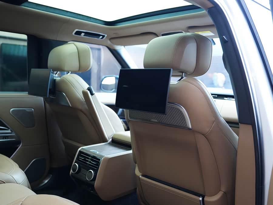 Range Rover 2024 3.0 L6 400PS Exemplary Long Version - zdjęcie 11