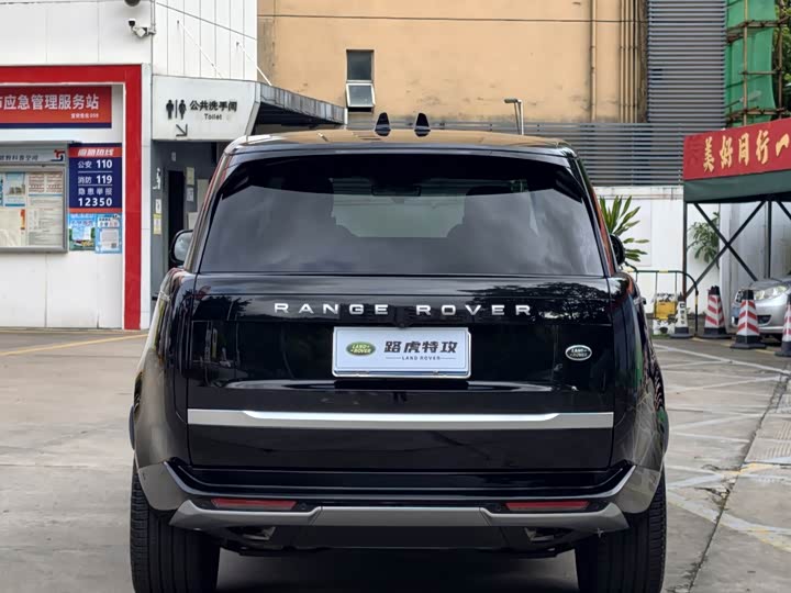 Range Rover 2025 3.0 L6 400PS Long Wheelbase - zdjęcie 19