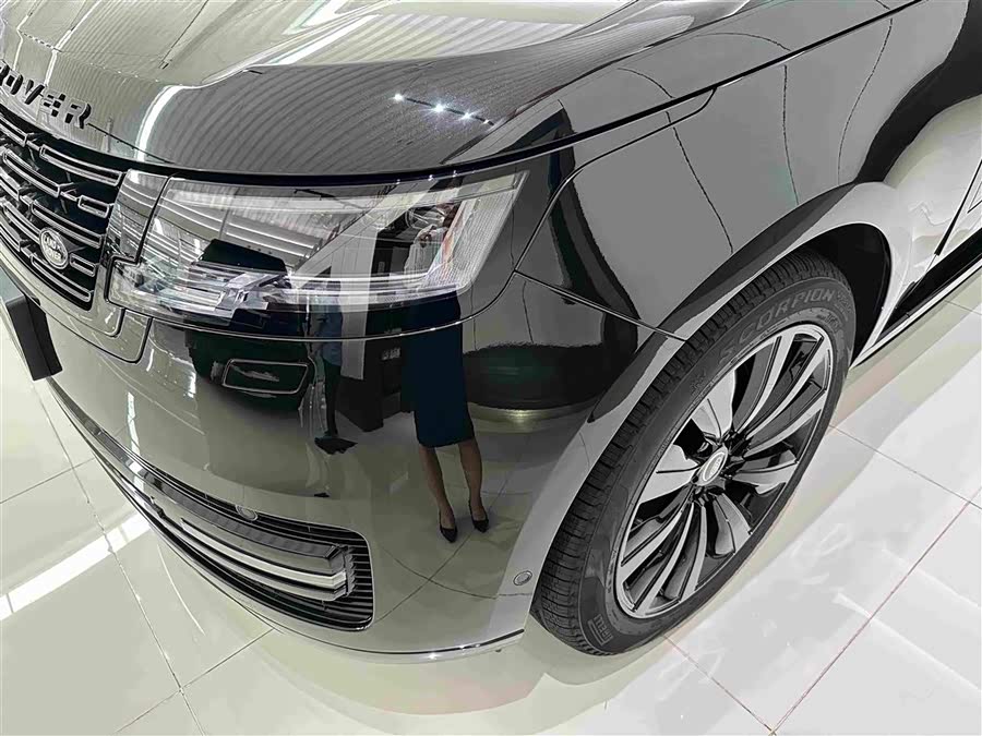 Range Rover 2025 3.0 L6 400PS Long Wheelbase - zdjęcie 3