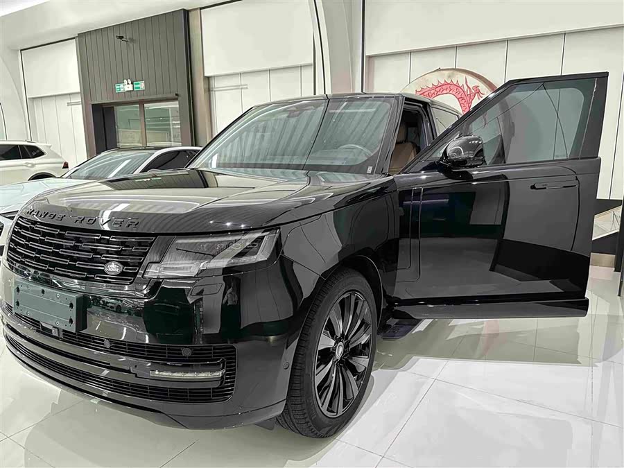 Range Rover 2025 3.0 L6 400PS Long Wheelbase - zdjęcie 5