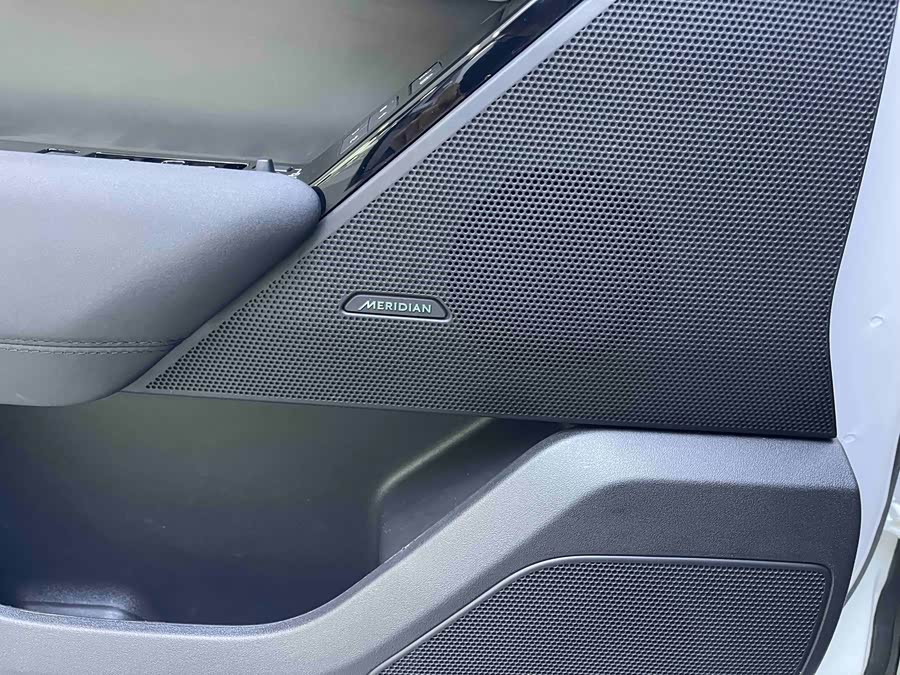 Range Rover Velar 2024 Dynamic SE - zdjęcie 16