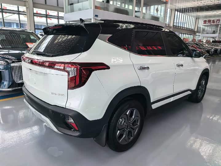 Saitus 2023 1.5L CVT Luxury - zdjęcie 15
