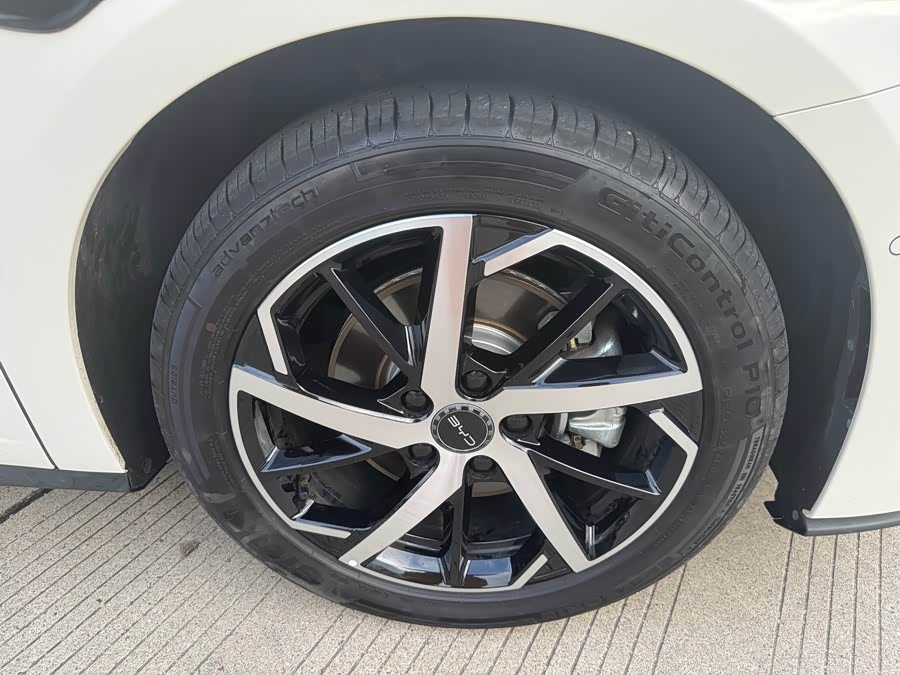 Seal 07 DM-i 1.5T 230km Flagship - zdjęcie 10