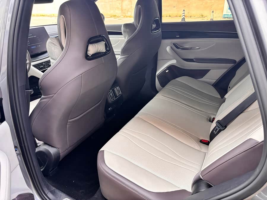 Song PLUS 2025 DM-i 160KM Flagship PLUS - zdjęcie 7