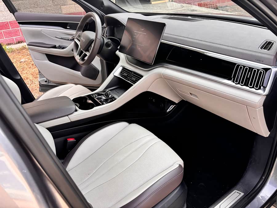 Song PLUS 2025 DM-i 160KM Flagship PLUS - zdjęcie 8