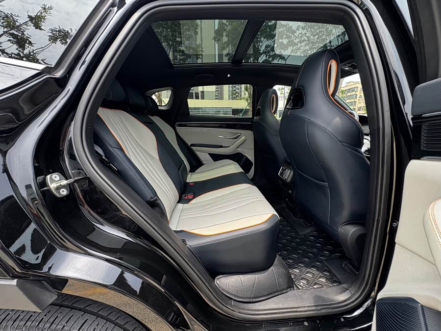 Song PLUS New Energy 2023 Champion Edition DM-i 110KM Flagship PLUS - zdjęcie 15