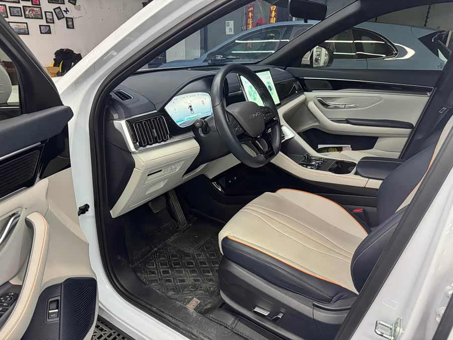 Song PLUS New Energy 2023 Champion Edition EV 520KM Premium - zdjęcie 15