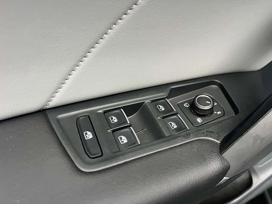Tayron 2023 280TSI 2WD Luxury Plus Advanced - zdjęcie 17