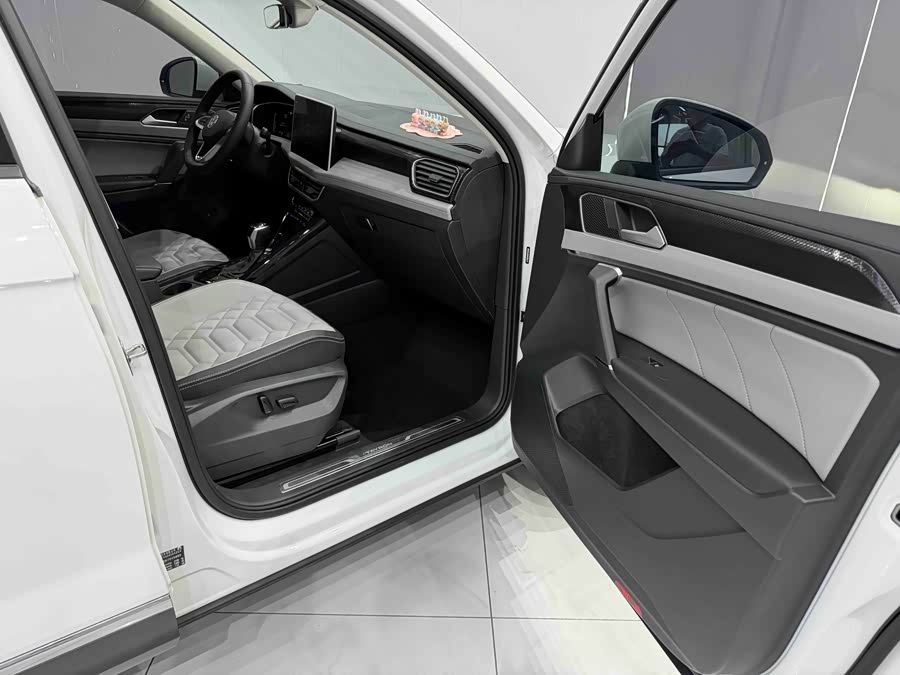Tayron 2023 280TSI 2WD Luxury Plus Advanced - zdjęcie 19
