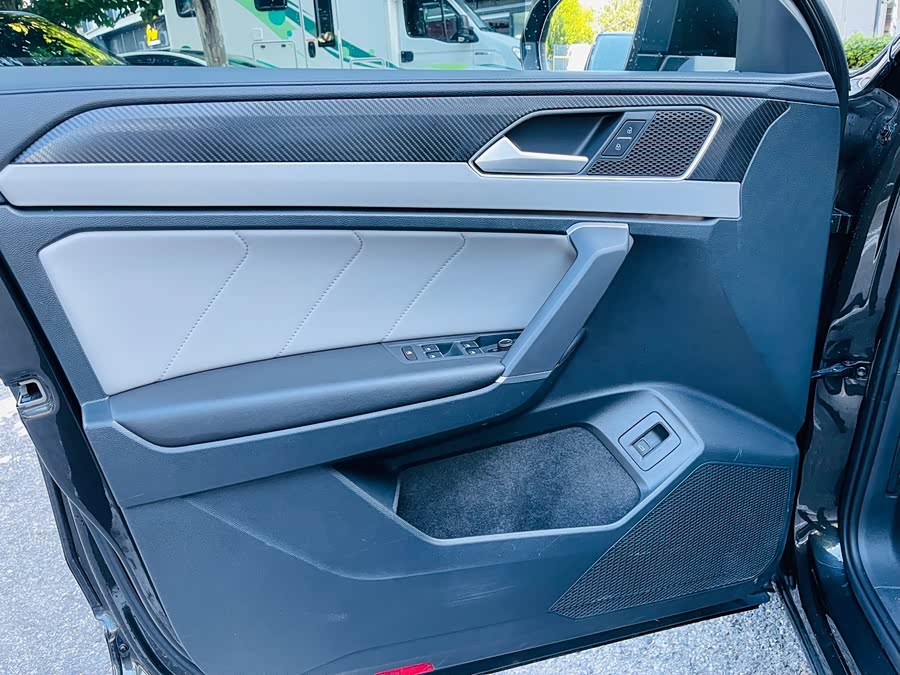 Tayron 2023 330TSI Two-Wheel Drive Luxury Plus Advanced Edition - zdjęcie 9