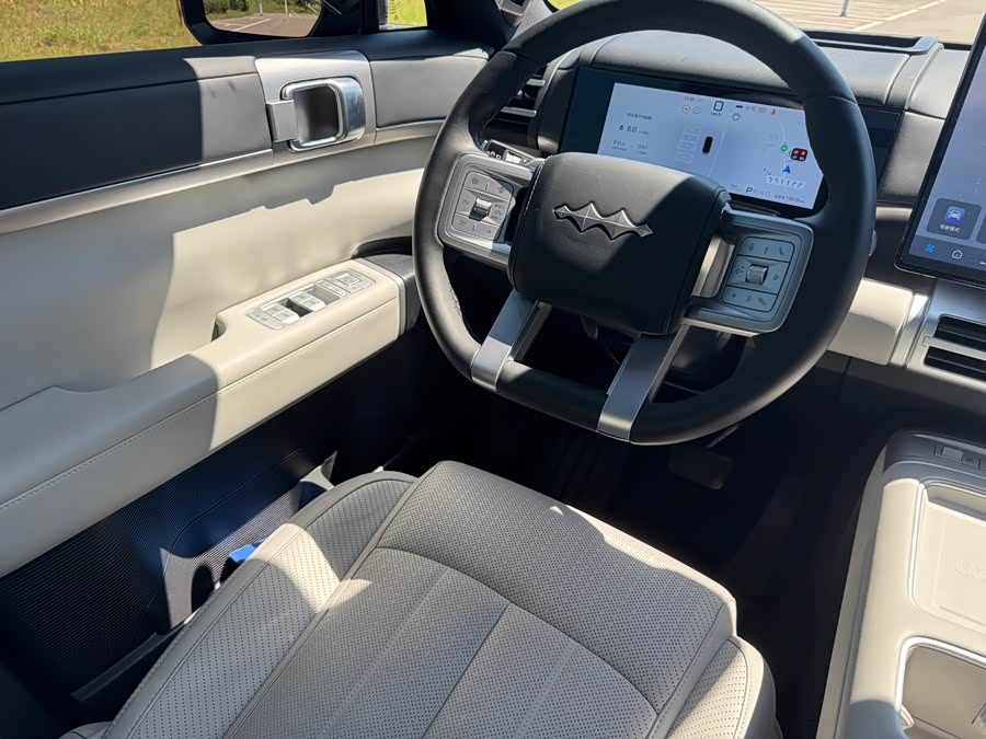 Titan 7 2025 190KM Four-Wheel Drive Ultra Version - zdjęcie 16