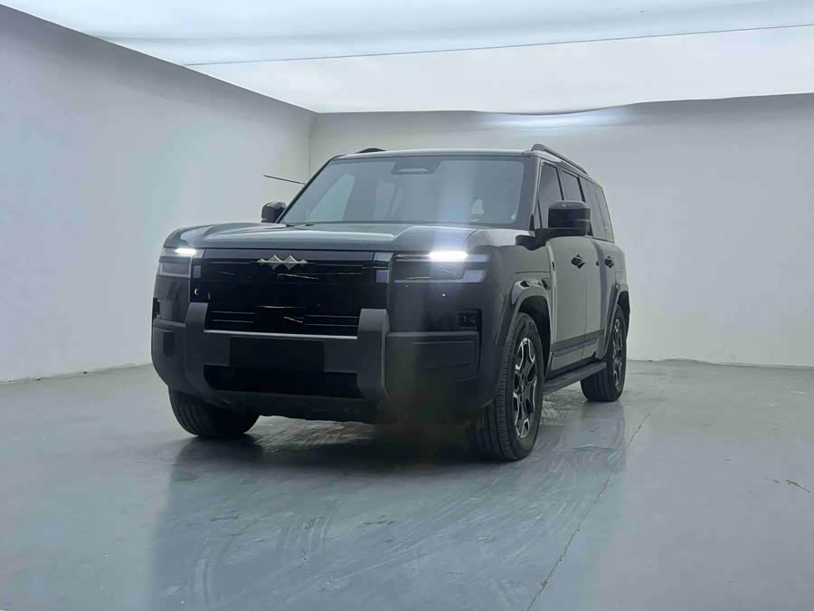 Titan 7 2025 200KM 2WD Max - zdjęcie 1