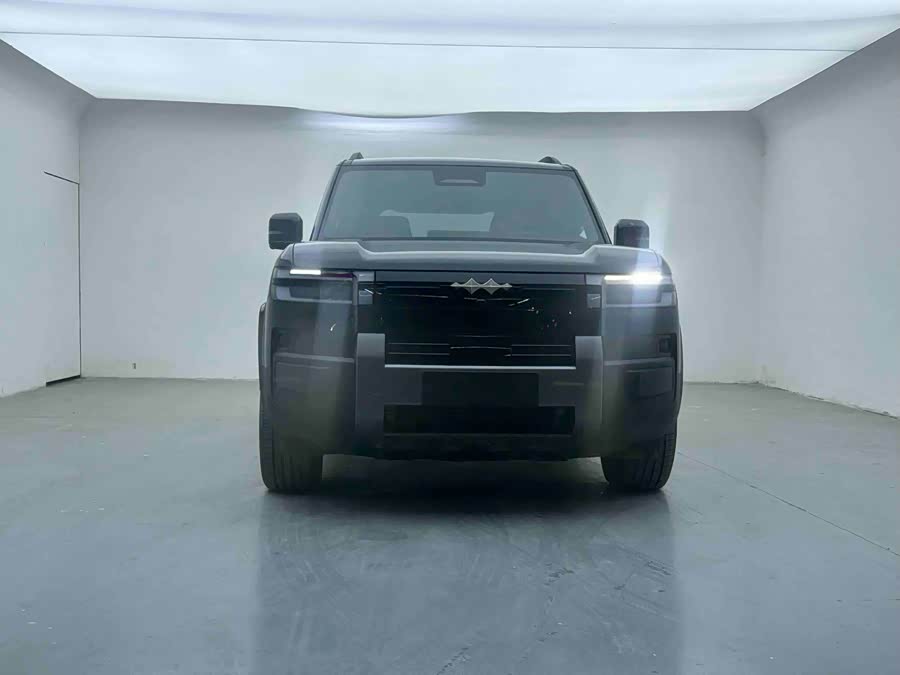 Titan 7 2025 200KM 2WD Max - zdjęcie 2