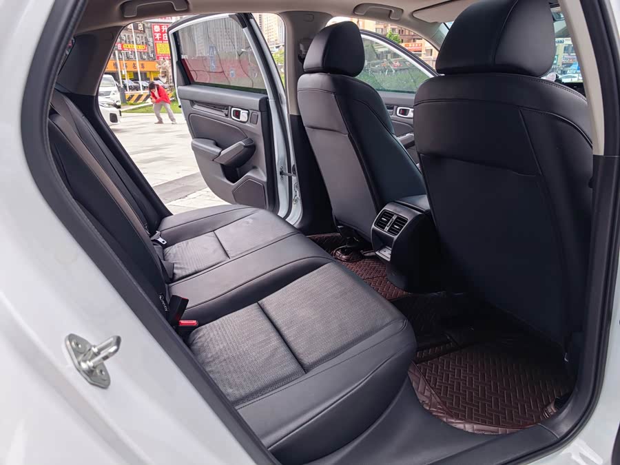 Type R 2022 240TURBO CVT Luxury - zdjęcie 11