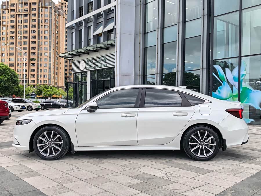 Type R 2022 240TURBO CVT Luxury - zdjęcie 3